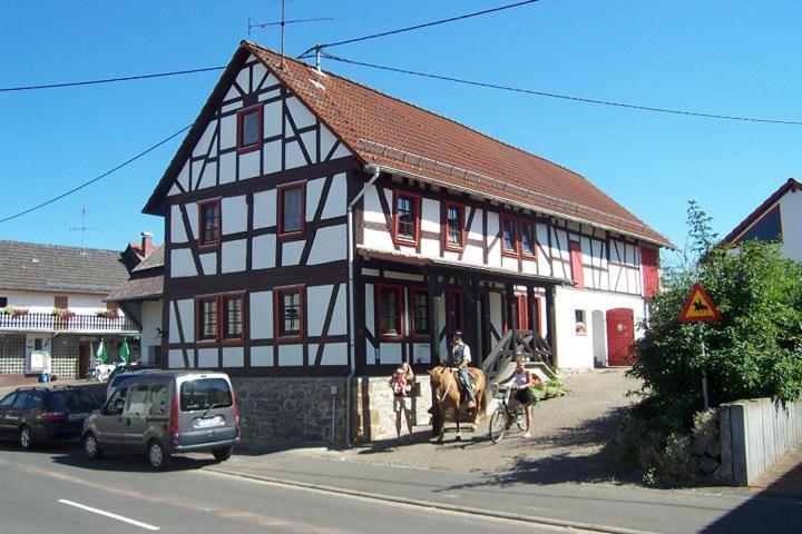Hestavin Bed & Breakfast Grünberg エクステリア 写真